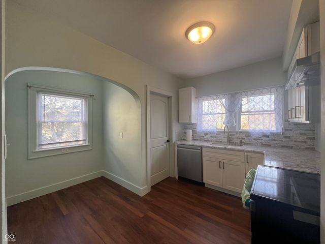 3673 Birchwood Avenue, Indianapolis, IN 46205