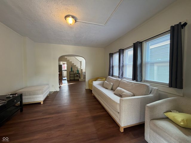 3673 Birchwood Avenue, Indianapolis, IN 46205