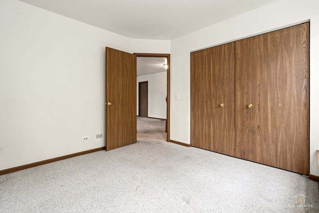 1115 Hunt Wyck Court 1115, Elgin, IL 60120