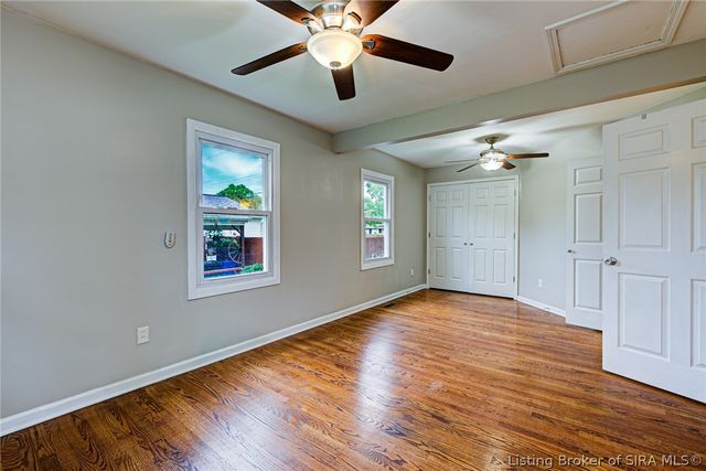 913 Holly Drive, Jeffersonville, IN 47130