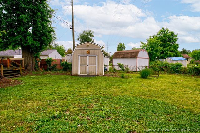 913 Holly Drive, Jeffersonville, IN 47130