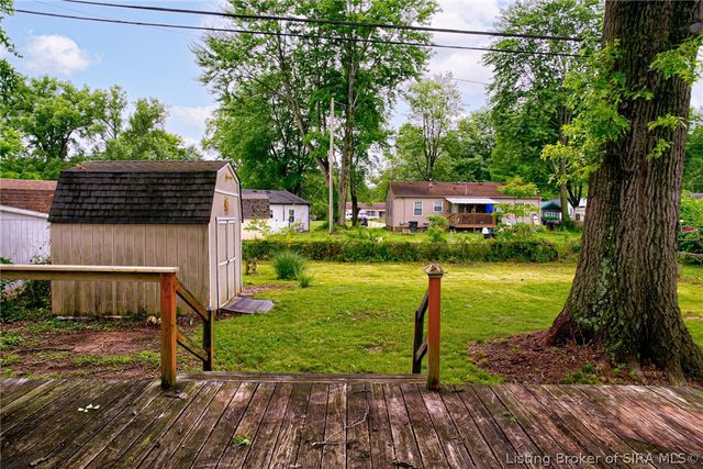 913 Holly Drive, Jeffersonville, IN 47130