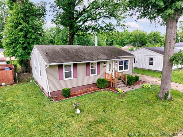 913 Holly Drive, Jeffersonville, IN 47130
