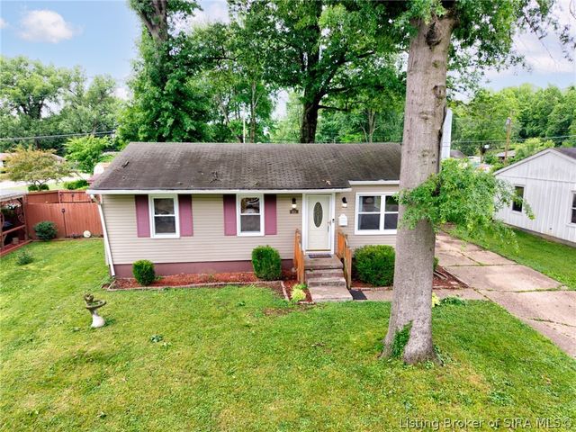 913 Holly Drive, Jeffersonville, IN 47130