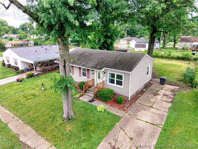 913 Holly Drive, Jeffersonville, IN 47130