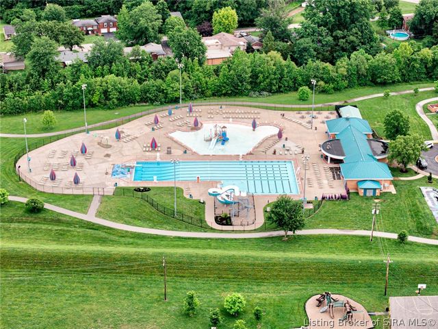 913 Holly Drive, Jeffersonville, IN 47130