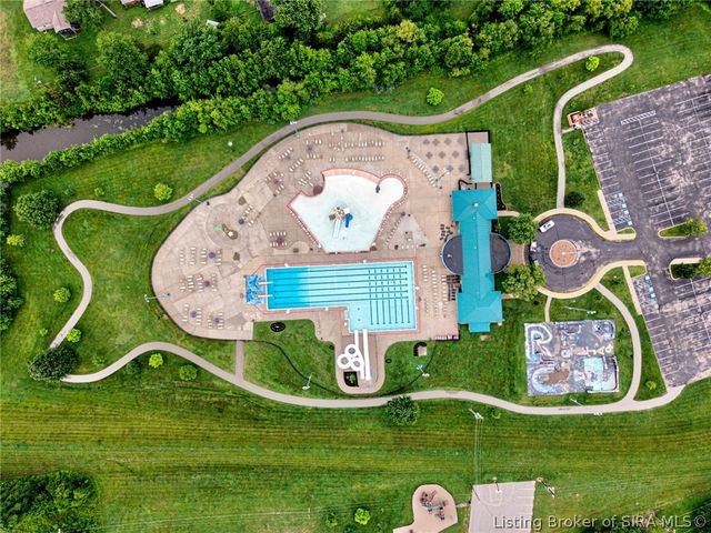 913 Holly Drive, Jeffersonville, IN 47130