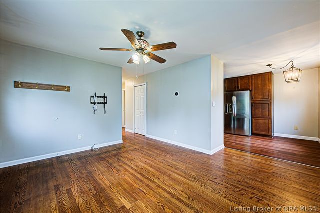 913 Holly Drive, Jeffersonville, IN 47130