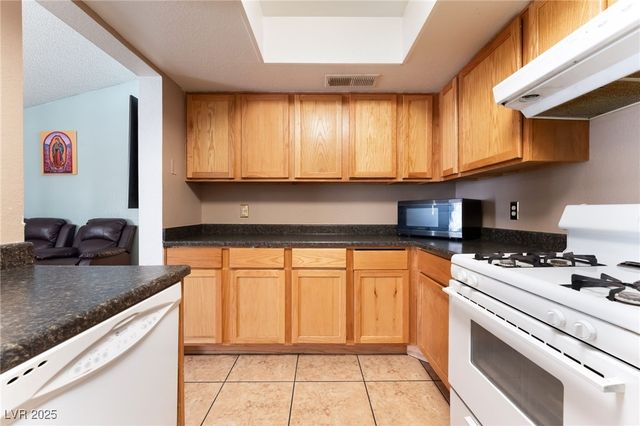 3647 Elegant Saint Court, Las Vegas, NV 89115