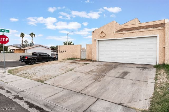 3647 Elegant Saint Court, Las Vegas, NV 89115