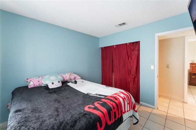 3647 Elegant Saint Court, Las Vegas, NV 89115