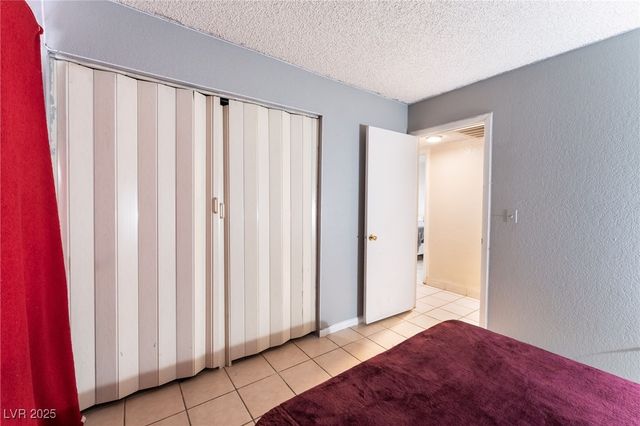 3647 Elegant Saint Court, Las Vegas, NV 89115