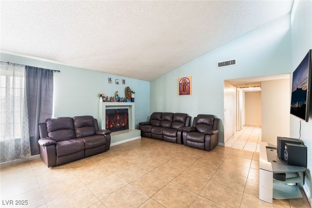 3647 Elegant Saint Court, Las Vegas, NV 89115