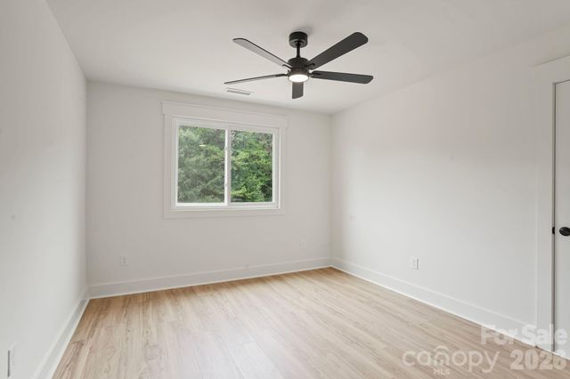 708 Meadowood Street, Hudson, NC 28638