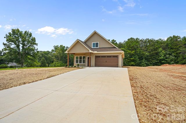 708 Meadowood Street, Hudson, NC 28638