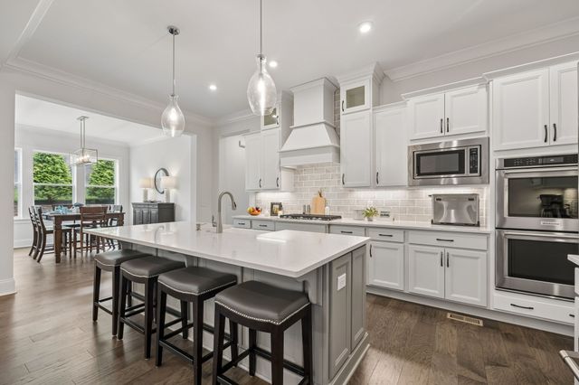 3213 Cherry Jack Ln, Thompsons Station, TN 37179