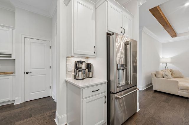 3213 Cherry Jack Ln, Thompsons Station, TN 37179