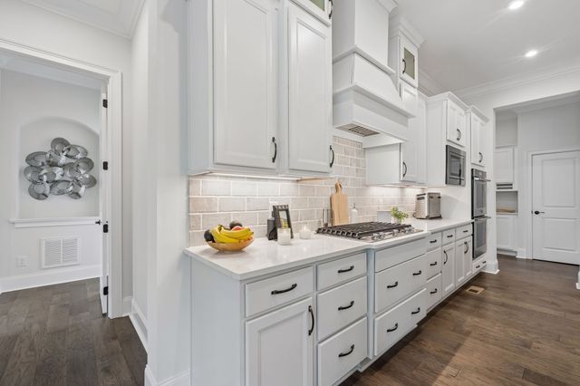 3213 Cherry Jack Ln, Thompsons Station, TN 37179