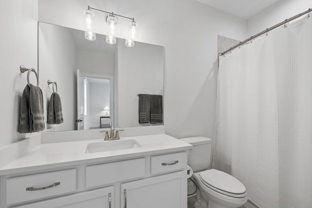 3213 Cherry Jack Ln, Thompsons Station, TN 37179