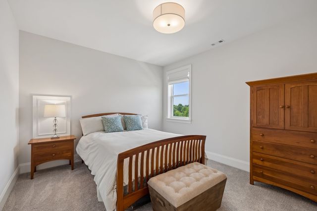 3213 Cherry Jack Ln, Thompsons Station, TN 37179