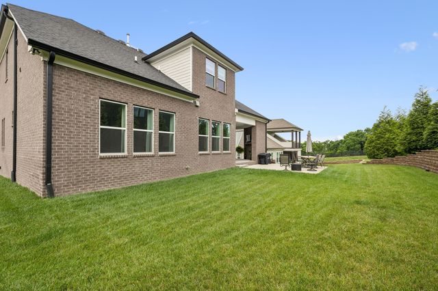 3213 Cherry Jack Ln, Thompsons Station, TN 37179