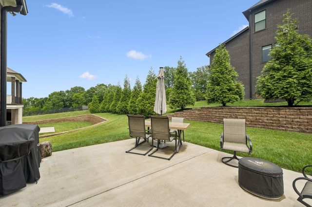 3213 Cherry Jack Ln, Thompsons Station, TN 37179