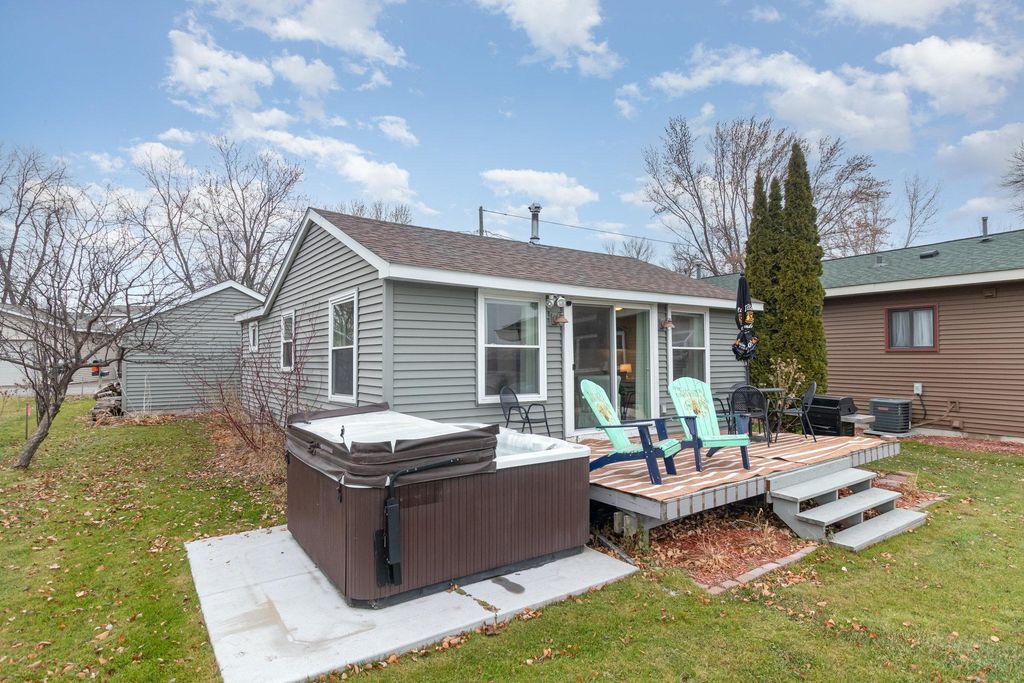 735 Woodland Drive SE, Forest Lake, MN 55025 — photo 3