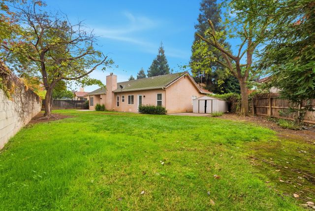2744 W Ceres Court, Visalia, CA 93291
