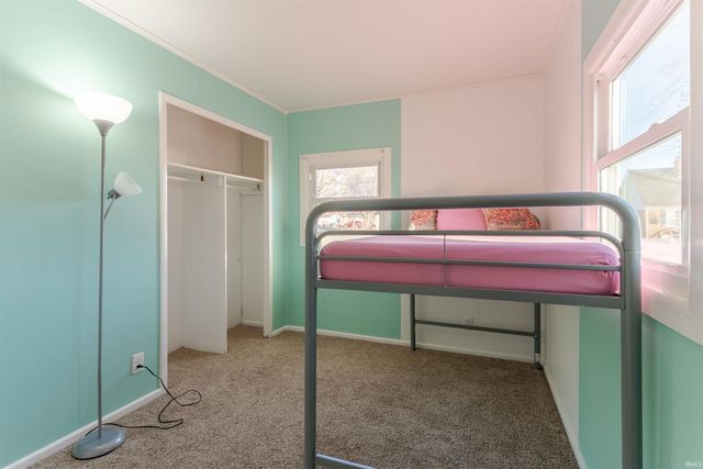 901 Stewart Avenue, Evansville, IN 47715