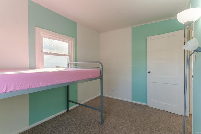 901 Stewart Avenue, Evansville, IN 47715