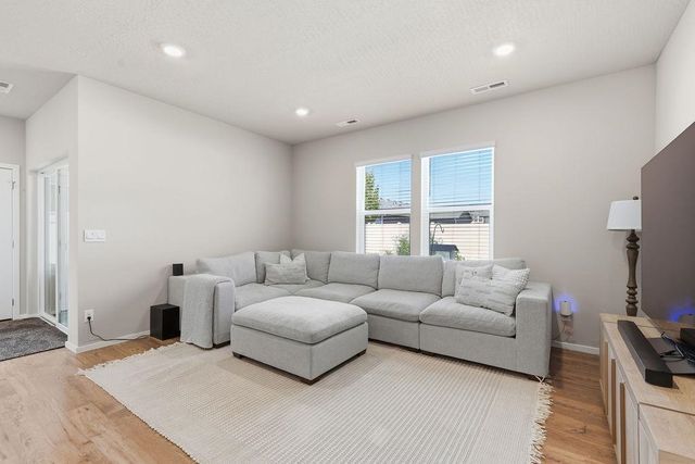 8418 W Red Ave, Cheney, WA 99004