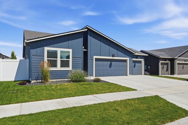 8418 W Red Ave, Cheney, WA 99004