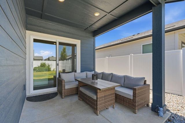 8418 W Red Ave, Cheney, WA 99004