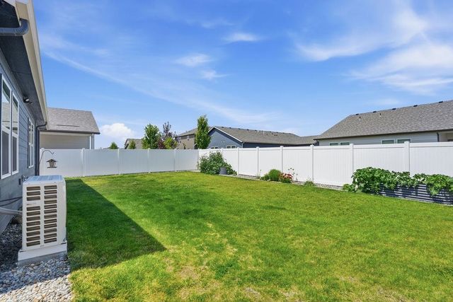 8418 W Red Ave, Cheney, WA 99004