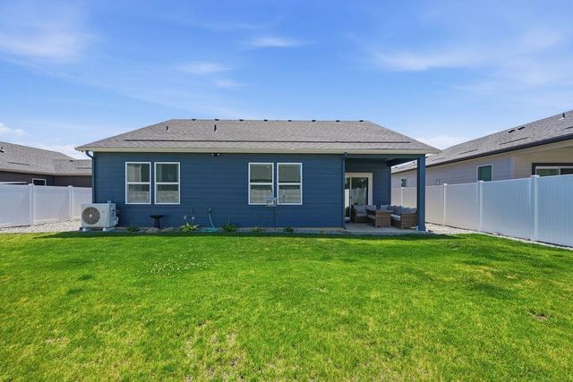 8418 W Red Ave, Cheney, WA 99004