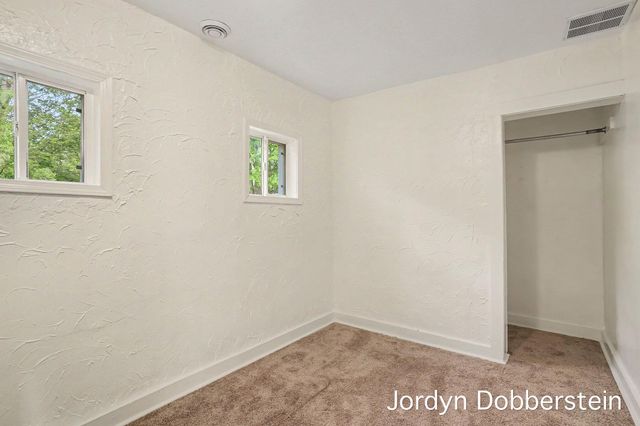1234 Langeland Avenue, Muskegon, MI 49442