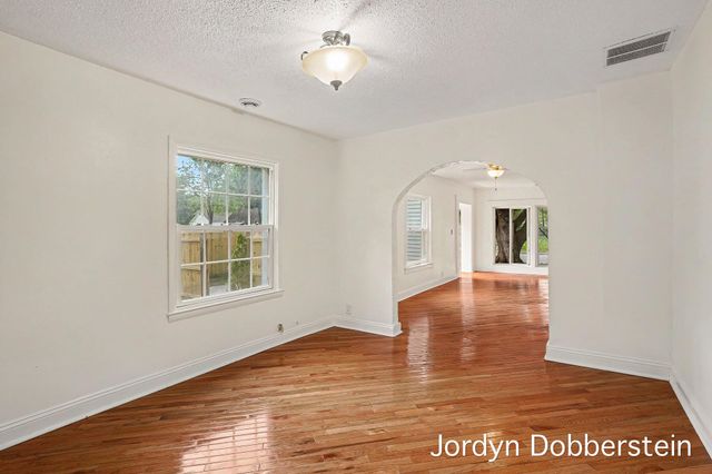 1234 Langeland Avenue, Muskegon, MI 49442