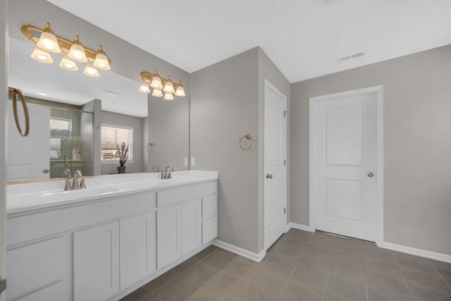 208 Sweetbay Street, Valparaiso, IN 46385