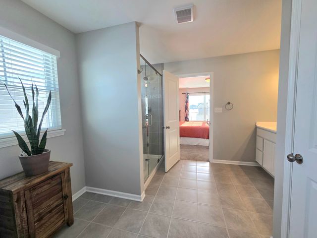 208 Sweetbay Street, Valparaiso, IN 46385