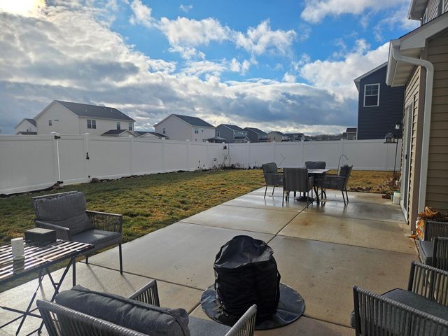 208 Sweetbay Street, Valparaiso, IN 46385