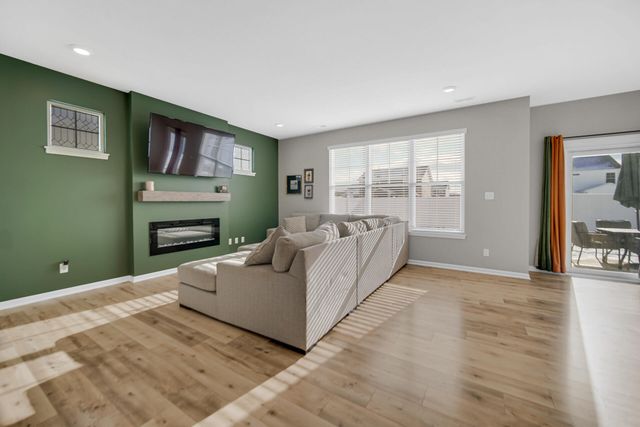 208 Sweetbay Street, Valparaiso, IN 46385