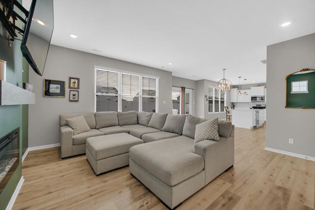 208 Sweetbay Street, Valparaiso, IN 46385