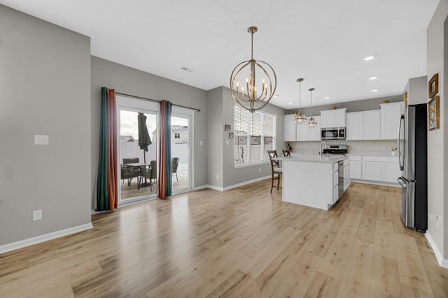 208 Sweetbay Street, Valparaiso, IN 46385