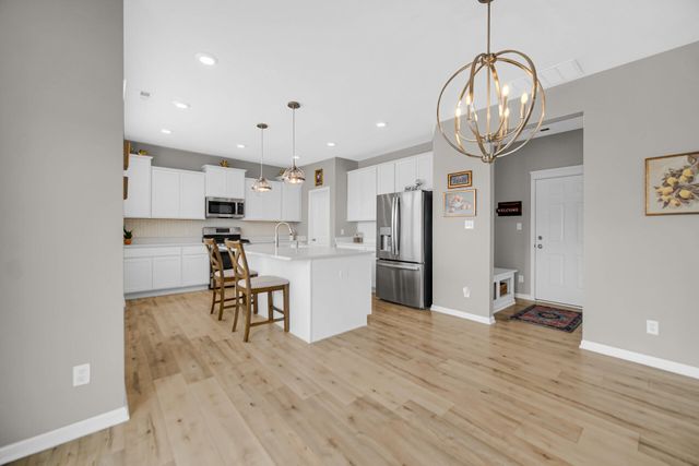 208 Sweetbay Street, Valparaiso, IN 46385