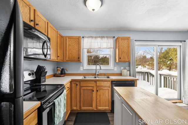 3651 Strand Road, Muskegon, MI 49445