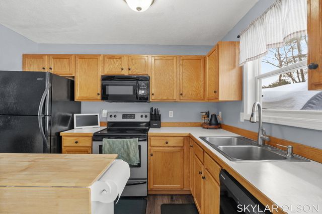 3651 Strand Road, Muskegon, MI 49445