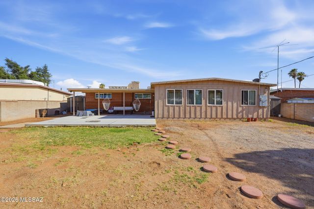 7457 E Beverly Drive, Tucson, AZ 85710