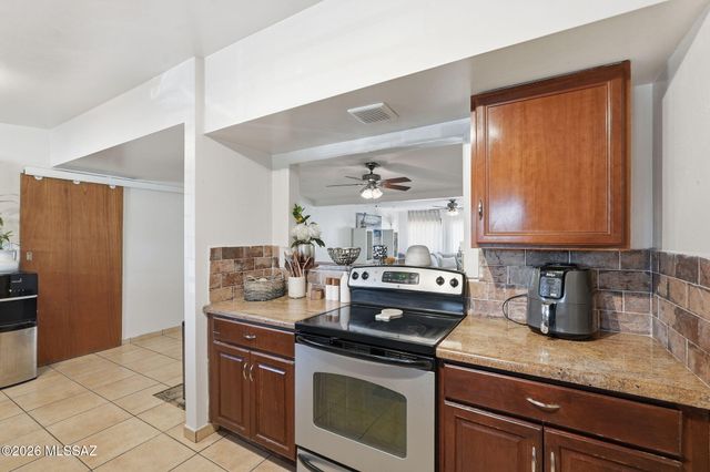 7457 E Beverly Drive, Tucson, AZ 85710