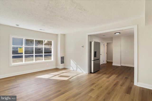 641 S RALEIGH ST, Martinsburg, WV 25401