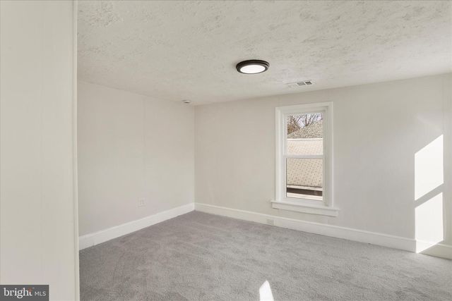 641 S RALEIGH ST, Martinsburg, WV 25401